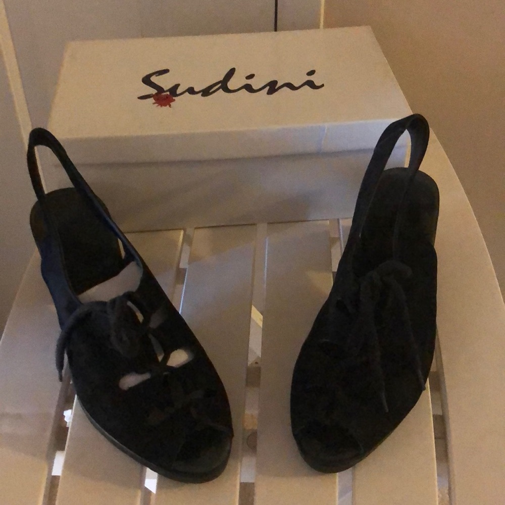 Sudini women shoe size 10 W Like new